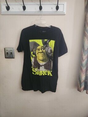 🎉 Men's Shrek Themed Tee
